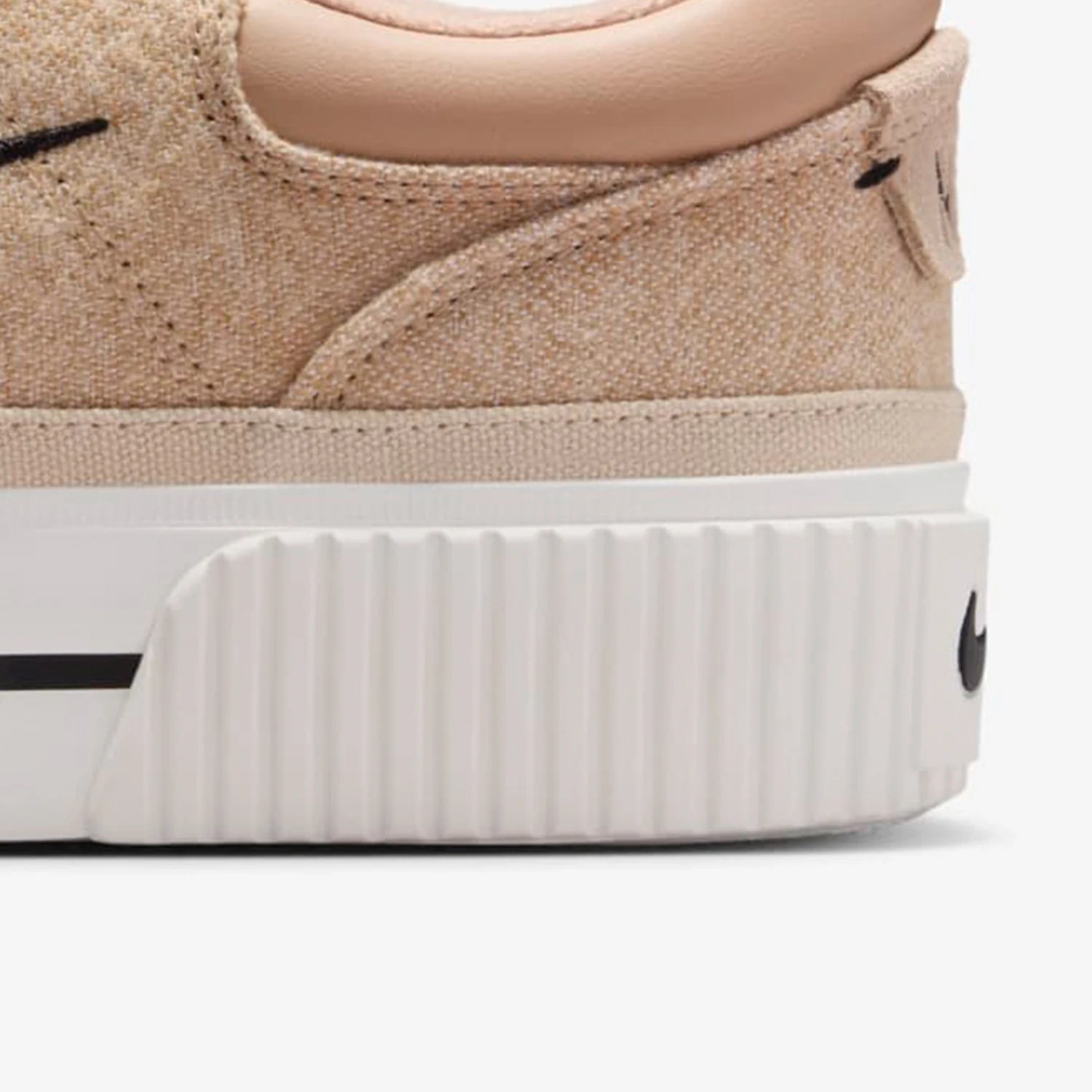 Nike Court Legacy Lift Femme — Sneakers Casual Chic | Légèreté & Élégance Sportive